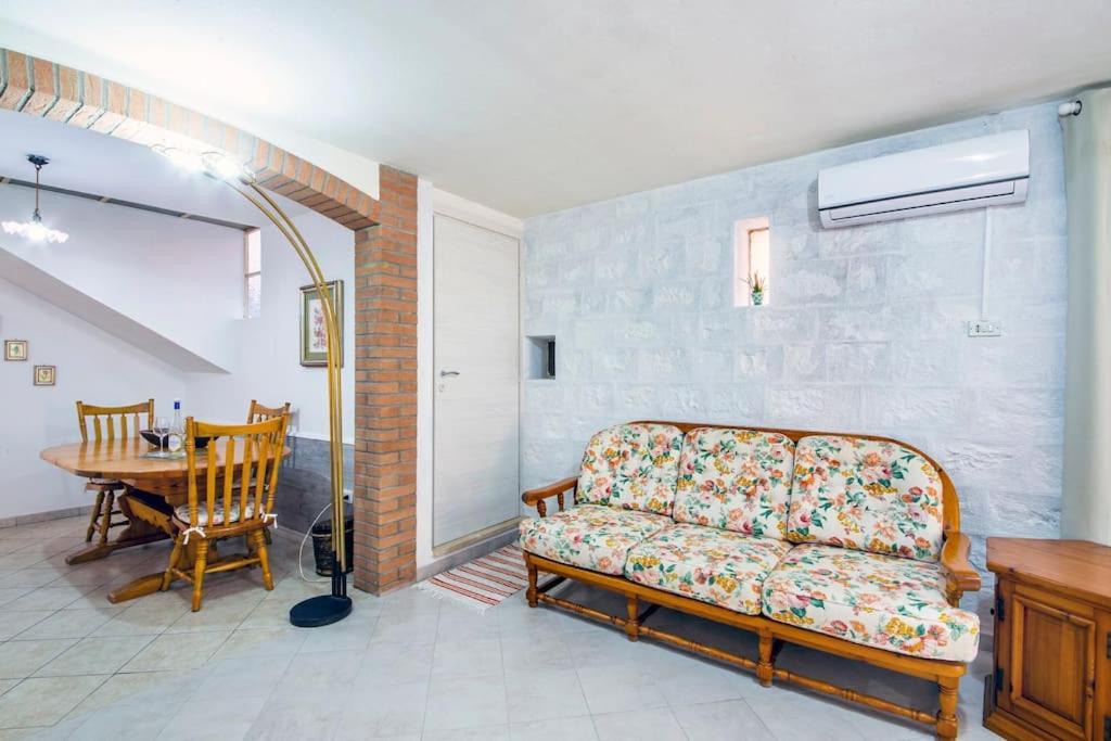 Da Mari Casa Vacanza กาญารี ภายนอก รูปภาพ
